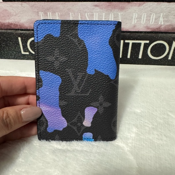 LV Sunrise Monogram Pocket Organizer - Picture 5 of 5